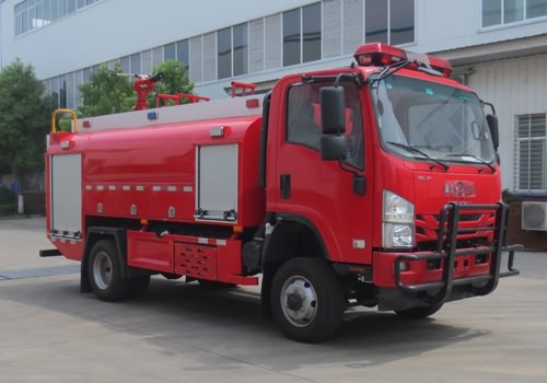 五十铃5吨四驱越野水罐消防车